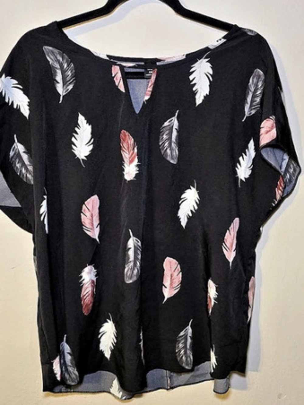 SHEIN Feather Print Tunic Black & Pink Size 1XL Like New
